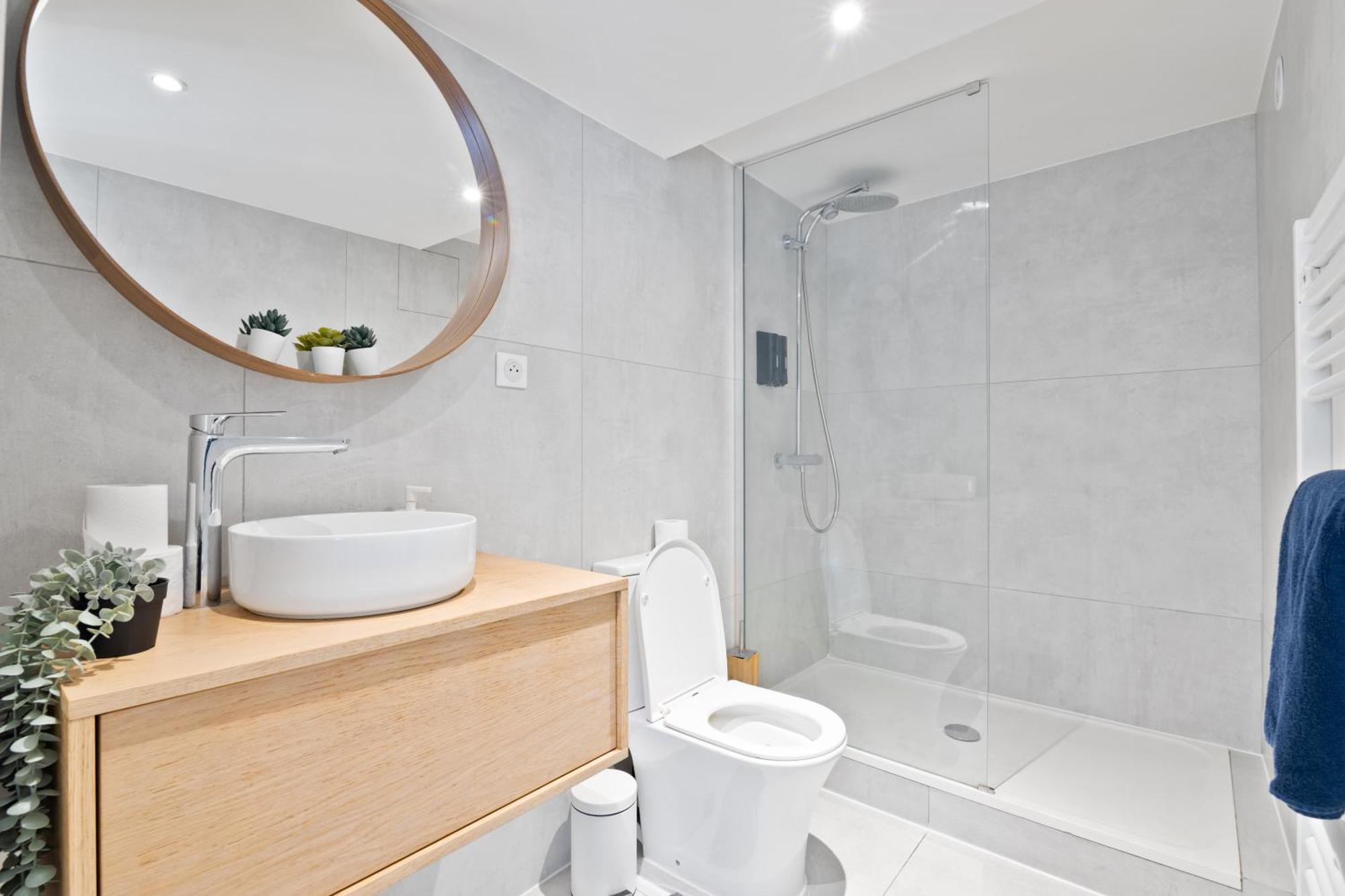 Luxurious Mezzanine Quartier Tour Eiffel Apartment *